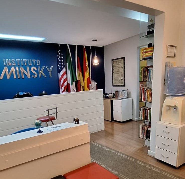 Foto 1 de Minsky Idiomas